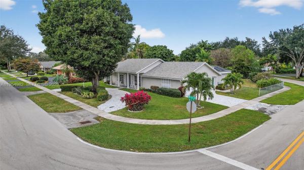 Eldorado Estates In Plantation, 7141 SW 7th St, Plantation, Florida 33317, image 1