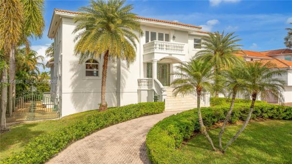 Kings Bay, 6275 Dolphin Dr, Coral Gables, Florida 33158, image 2