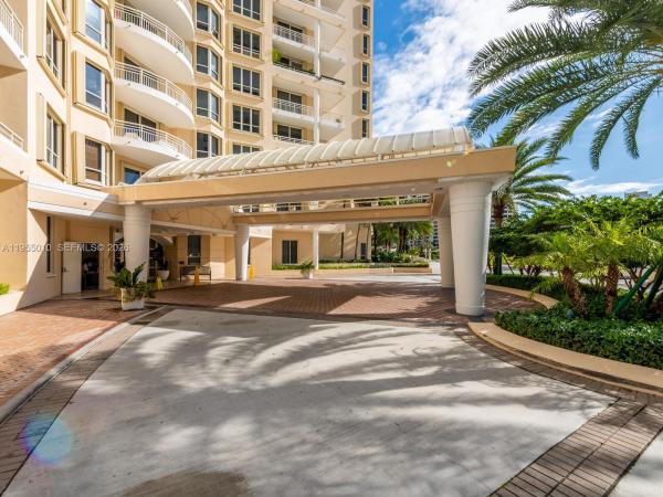 One Tequesta Point, 888 Brickell Key Dr #210, Miami, Florida 33131, image 3