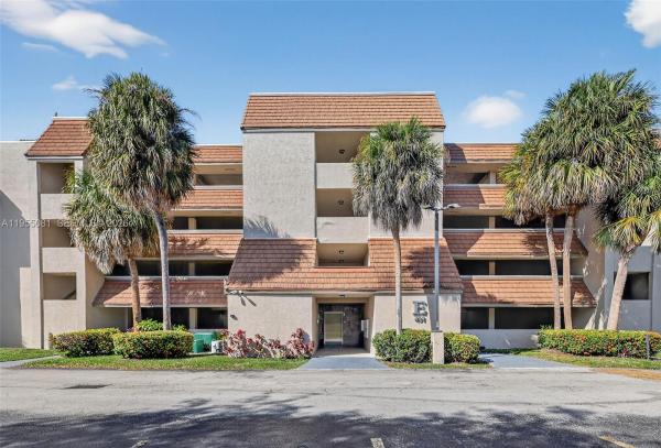 491 Ives Dairy Rd #306-5, Unincorporated Dade County, Florida 33179, image 1