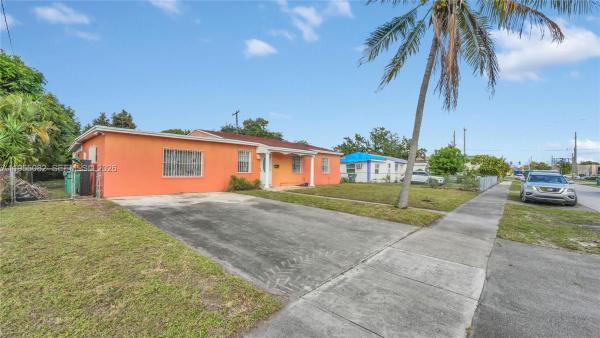 Norwood, 265 NW 188th St, Miami Gardens, Florida 33169, image 1