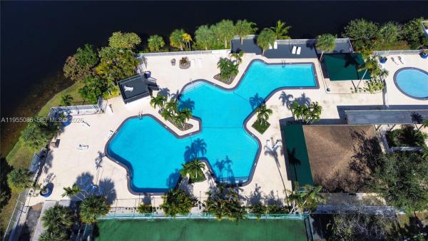 7034 SW 112th Ct, Unincorporated Dade County, Florida 33173, image 1