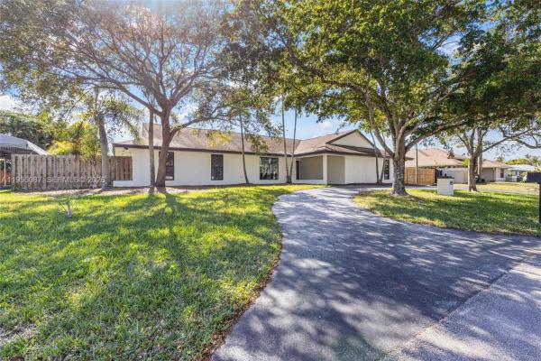 Jennings Cutler Estates, 8010 SW 188th St, Cutler Bay, Florida 33157, image 1