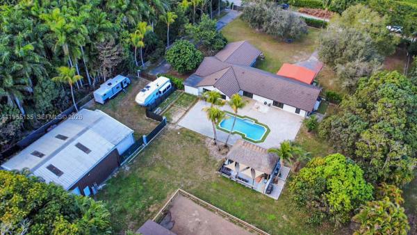Redland No HOA, 18280 SW 202nd St, Redland, Florida 33187, image 2