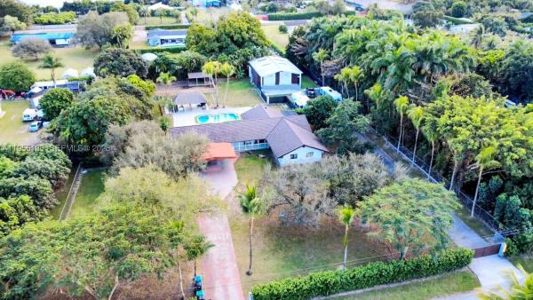 Redland No HOA, 18280 SW 202nd St, Redland, Florida 33187, image 1