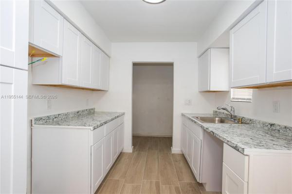 Jillshar Darrylcar, North Miami Beach, Florida 33162, image 3