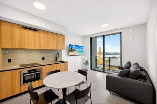 121 NE 5th St #1913, Miami, Florida 33132, image 1