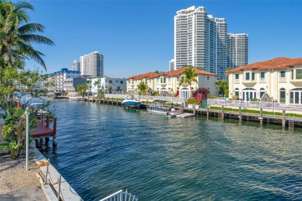 Eden Point, 4000 NE 170th St #200, North Miami Beach, Florida 33160, image 2