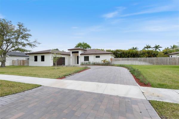 8221 SW 193rd Ter, Cutler Bay, Florida 33157, image 1