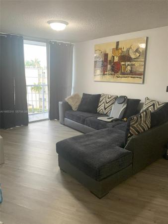 Las Brisas At Country Club Of Miami, Hialeah, Florida 33015, image 1