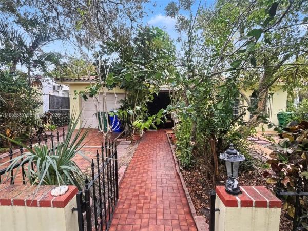 South Shenandoah, 1712 SW 13th St, Miami, Florida 33145, image 1