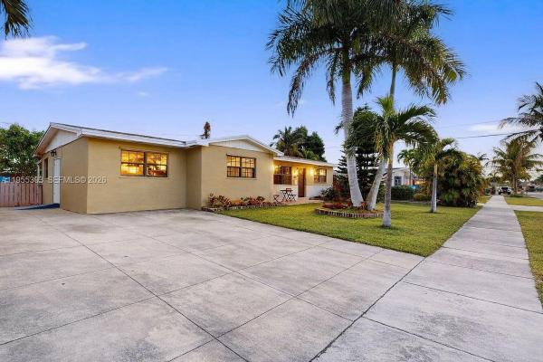 Dixie Estates, 29925 SW 154th Ct, Leisure City, Florida 33033, image 3
