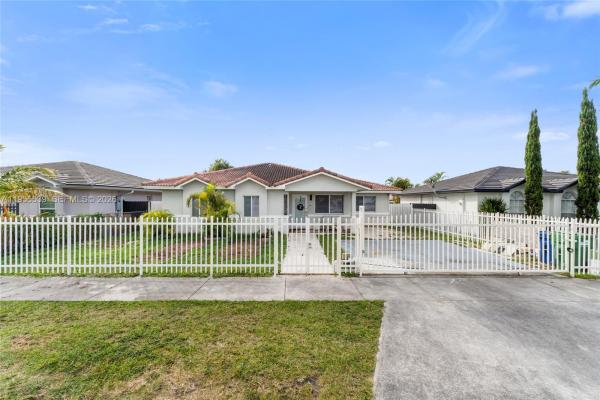 18142 SW 113th Ave, Unincorporated Dade County, Florida 33157, image 1