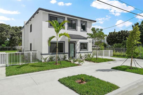 11935 SW 217th St #11935, Unincorporated Dade County, Florida 33170, image 1
