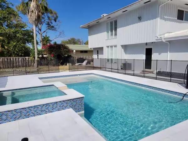 63 SE 5th Ave, Deerfield Beach, Florida 33441, image 1