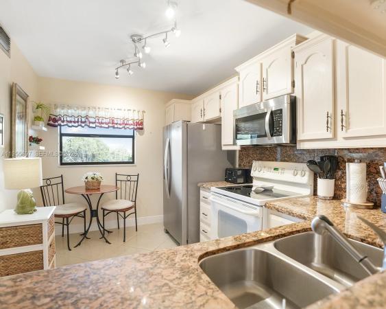 Lakes Of Environ, 3591 Environ Blvd #A404, Lauderhill, Florida 33319, image 2