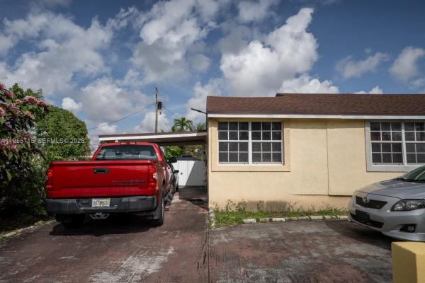 Marjohn Park, 671 E 6th Pl, Hialeah, Florida 33010, image 2