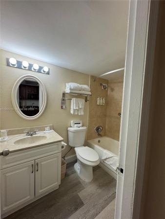 The Aventura Beach Club, 19201 Collins Ave #1103, Sunny Isles Beach, Florida 33160, image 2