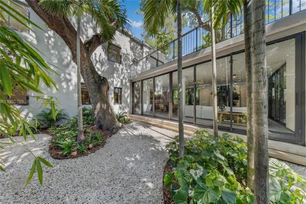 Spring Garden, 1000 NW 9th Ct, Miami, Florida 33136, image 1