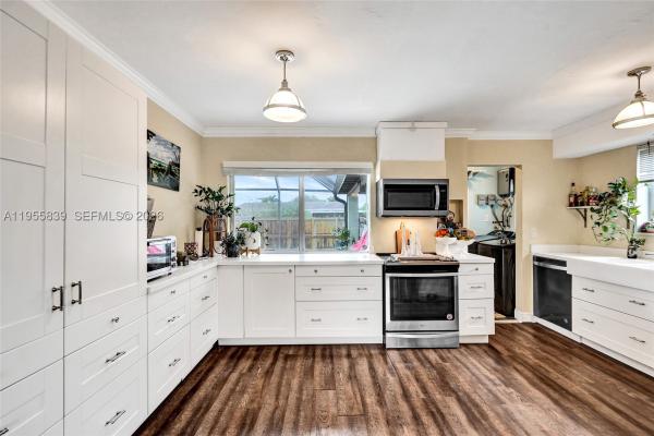 Fairfax Brolliar, 3640 SW 22nd St, Fort Lauderdale, Florida 33312, image 3