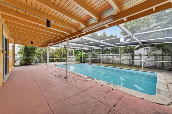 Palm Springs, 5700 NW 111th Ter, Hialeah, Florida 33012, image 2