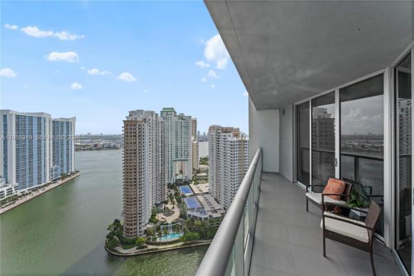 Icon Brickell Tower 2, 495 Brickell Ave #3208, Miami, Florida 33131, image 1
