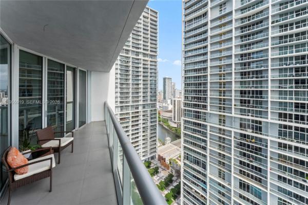 Icon Brickell Tower 2, 495 Brickell Ave #3208, Miami, Florida 33131, image 2