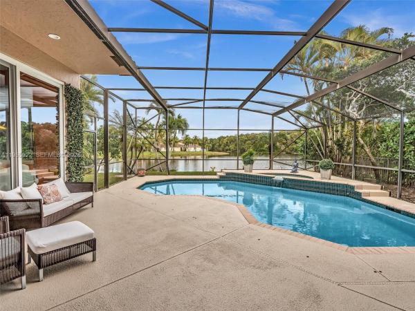 Hampton Lake, 534 Stonemont Dr, Weston, Florida 33326, image 1