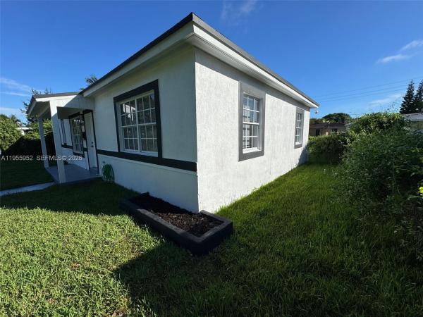Broadmoor Manor, 9221 Broad Manor Rd, West Little River, Florida 33147, image 3
