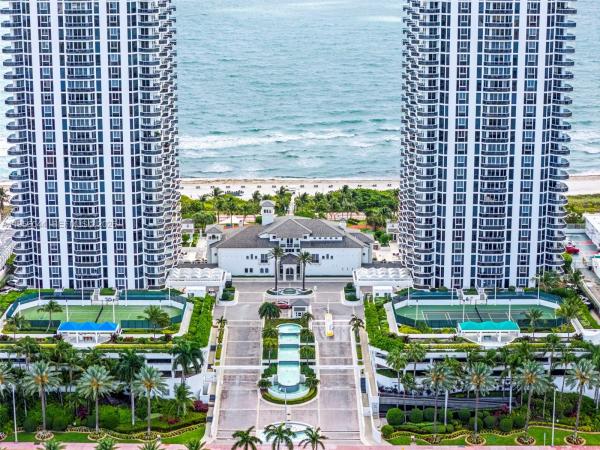 Blue Diamond, 4779 Collins Ave #806, Miami Beach, Florida 33140, image 1