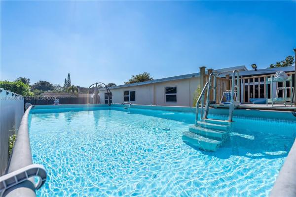Ives Estates Residential, 1031 NE 213th Ter, Ives Estates, Florida 33179, image 2