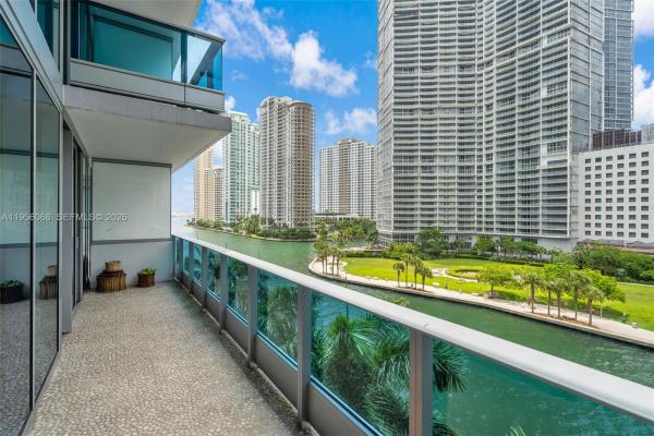 Epic Hotel & Residences, 200 Biscayne Boulevard Way #506, Miami, Florida 33131, image 1
