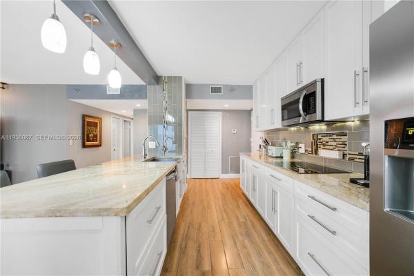 Hillcrest, 3850 Washington St #702, Hollywood, Florida 33021, image 1