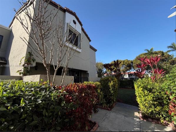 15365 SW 104th Ter, Unincorporated Dade County, Florida 33196, image 1