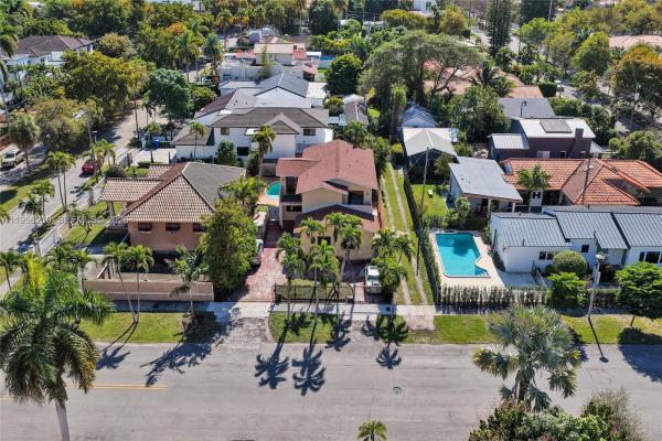 Brickell Hammock, 2311 SW 5th Ave, Miami, Florida 33129, image 1