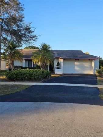 Greenbriar, 10301 Greenbriar Ct, Boca Raton, Florida 33498, image 1