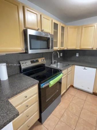 Casa Del Rio, 490 NW 20th St #1030, Boca Raton, Florida 33431, image 2