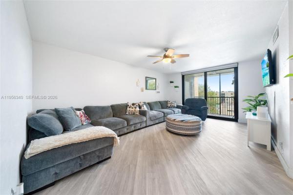 Plantation Racquet Club At Jacaranda, 10551 W Broward Blvd #408, Plantation, Florida 33324, image 2
