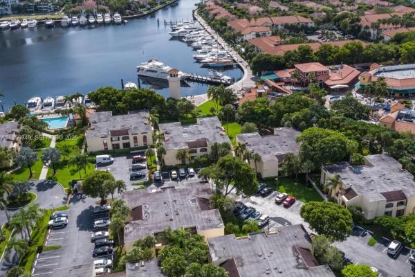 Mariner Village Garden, 3564 Magellan Cir #211-1, Aventura, Florida 33180, image 3