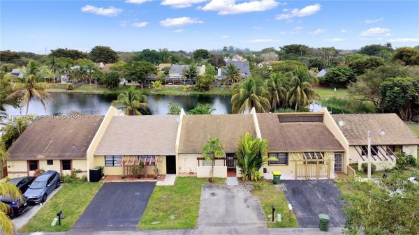 Townhomes Of Audubon, 1511 Sandpiper Blvd, Homestead, Florida 33035, image 3