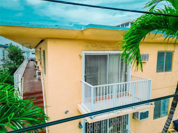 The William Lee, 7720 Harding Ave #8, Miami Beach, Florida 33141, image 2