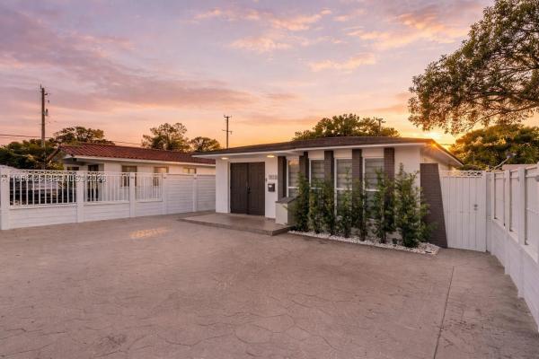 Silver Bluff Homesites, 3210 SW 24th Ter, Miami, Florida 33145, image 2