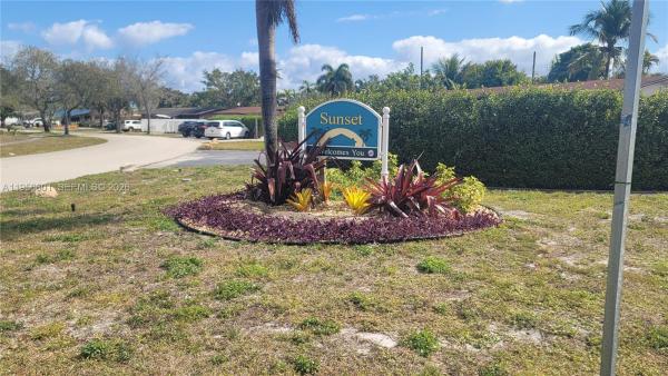 Fairfax Brolliar, 3644 SW 21st St, Fort Lauderdale, Florida 33312, image 1