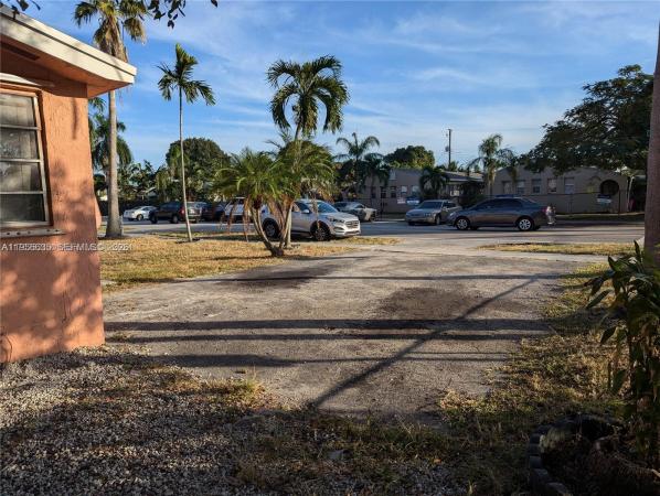 1853 Taft St, Hollywood, Florida 33020, image 2