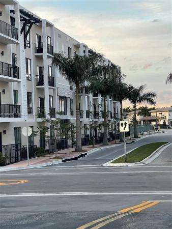Urbana At Downtown Doral, 8265 NW 41st St #C-402, Doral, Florida 33166, image 2