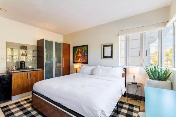 The Strand On Ocean Drive, 1036 Ocean Dr #B201, Miami Beach, Florida 33139, image 1