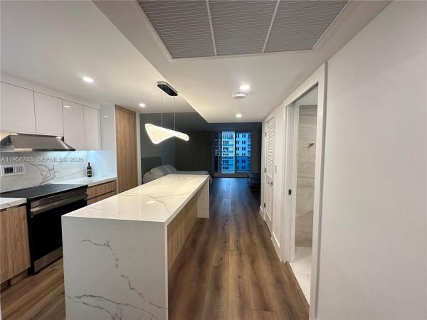 Roney Palace, 2301 Collins Ave #1421, Miami Beach, Florida 33139, image 1