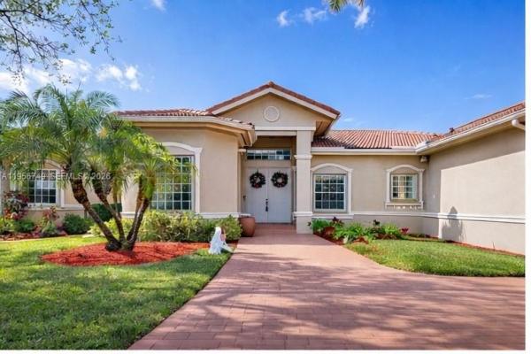 Lago Plantation, 109 SW 128th Ave, Plantation, Florida 33325, image 2
