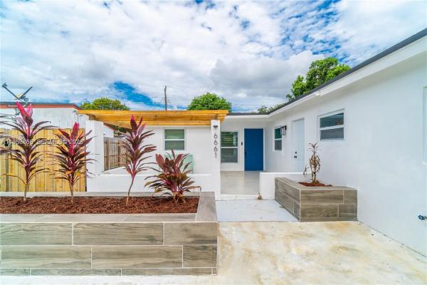 Palm Lane Villa, 6661 Freedom St, Hollywood, Florida 33024, image 1