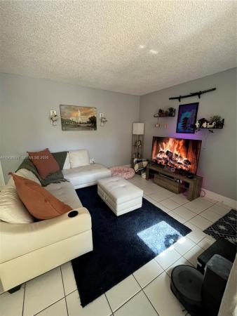 Indian Lake Village, 10211 Fontainebleau Blvd #102, Fountainebleau, Florida 33172, image 1